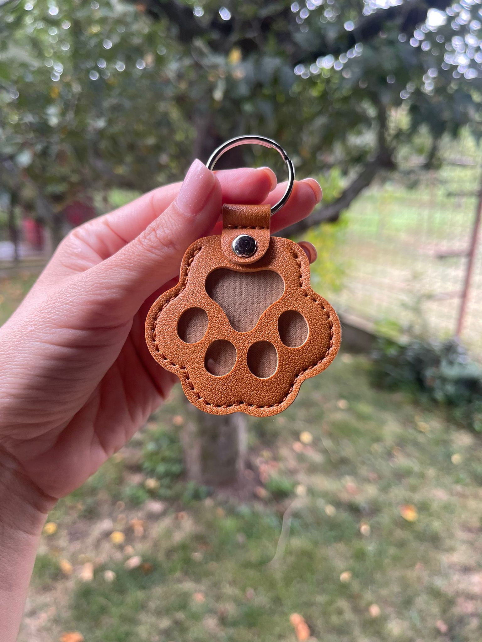 🐾 Breloc lăbuță personalizat